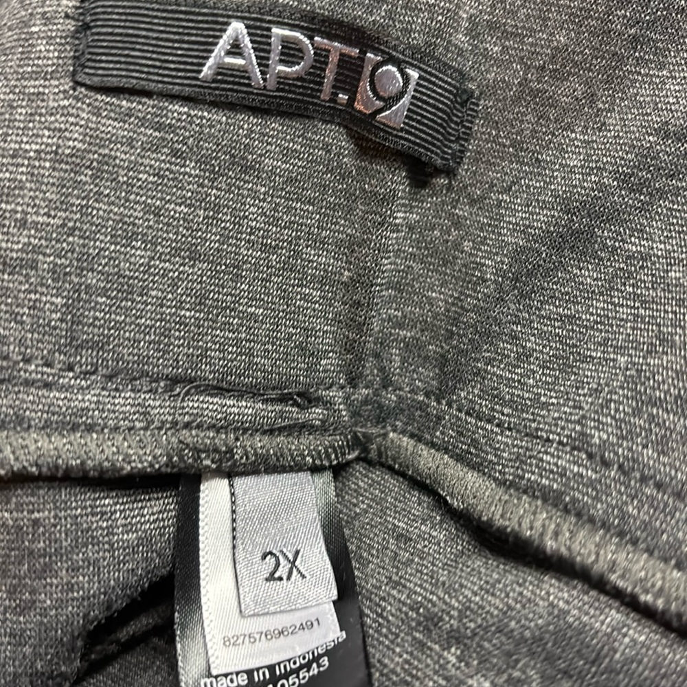 Grey pants brand new no pockets at all